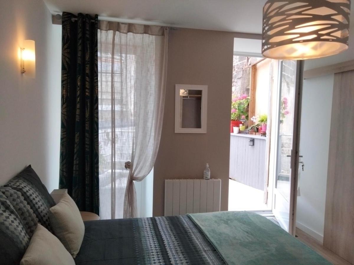 Les Chambres Hautes D'Anastasia Rodez Exterior foto